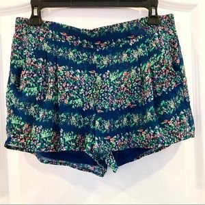 Like New! Rewind Boho Floral Lined Shorts